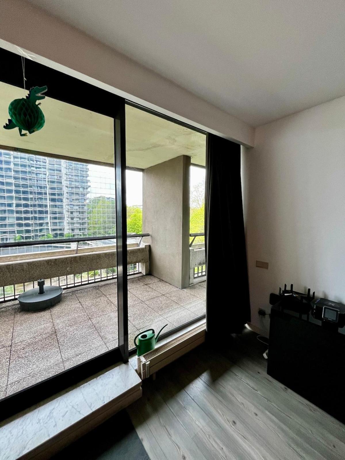Big Apartment With Parking In Антверпен Екстер'єр фото
